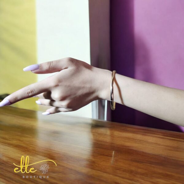 Fashionable metal-like bracelet C