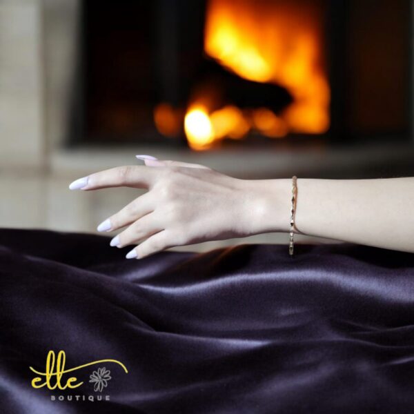 Fashionable metal-like bracelet V